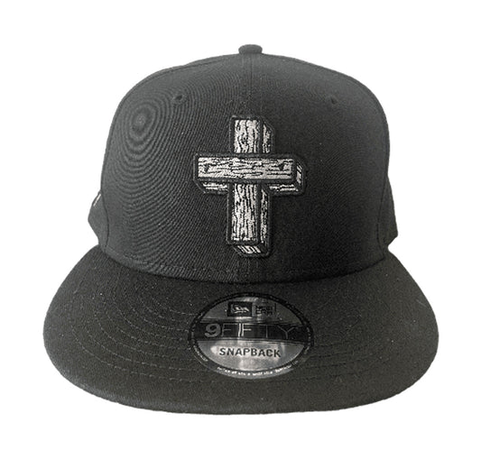 Cross Snapback - Black